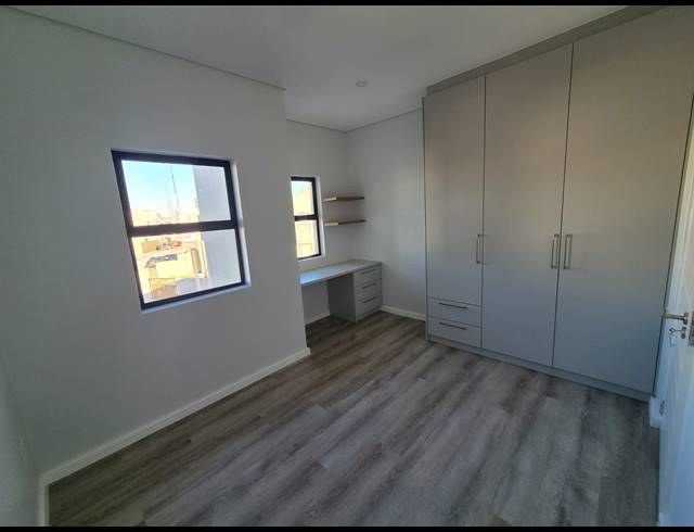 4 BEDROOM HOUSE FOR SALE IN SANDOWN